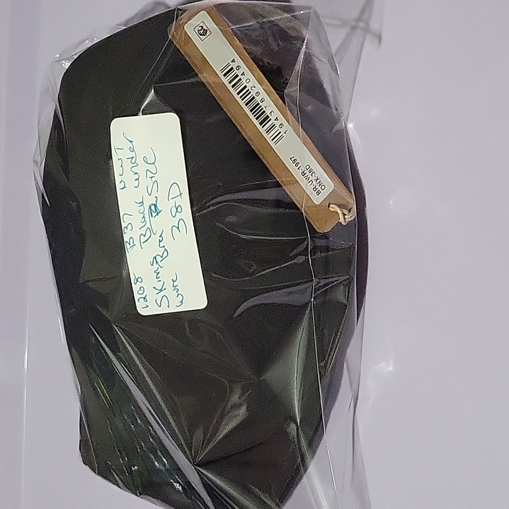 NWT Skims Black Underwire Push Up Bra Size 38D - Picture 9 of 9